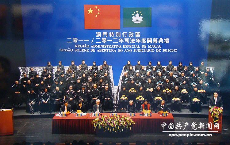 �ƽ���һ�����ơ�������ʵ����ͼΪ2011��2012��˾����ȿ�Ļ����