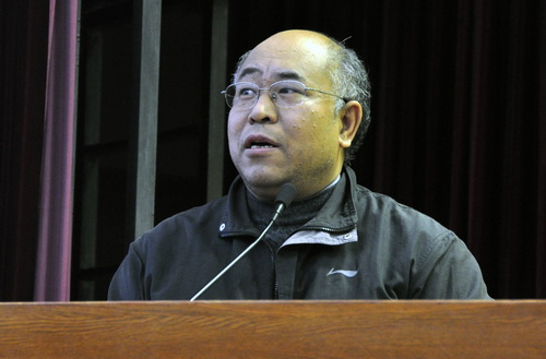 国家发展和改革委员会社会发展研究所所长、研究员 杨宜勇