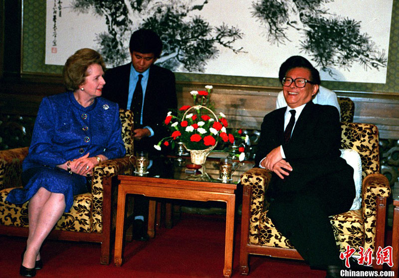 1991年9月11日，江澤民在釣魚台國賓館會見英國前首相撒切爾夫人。中新社發 鄭瑞德 攝