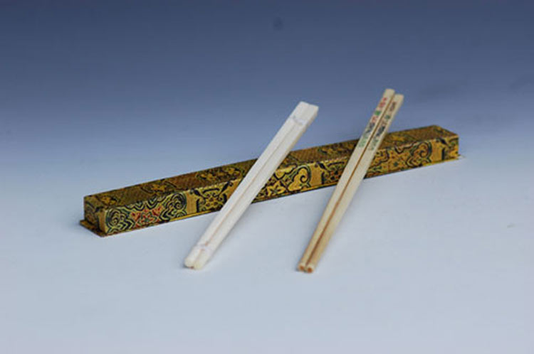 胡耀邦生前使用過的塑料筷子
