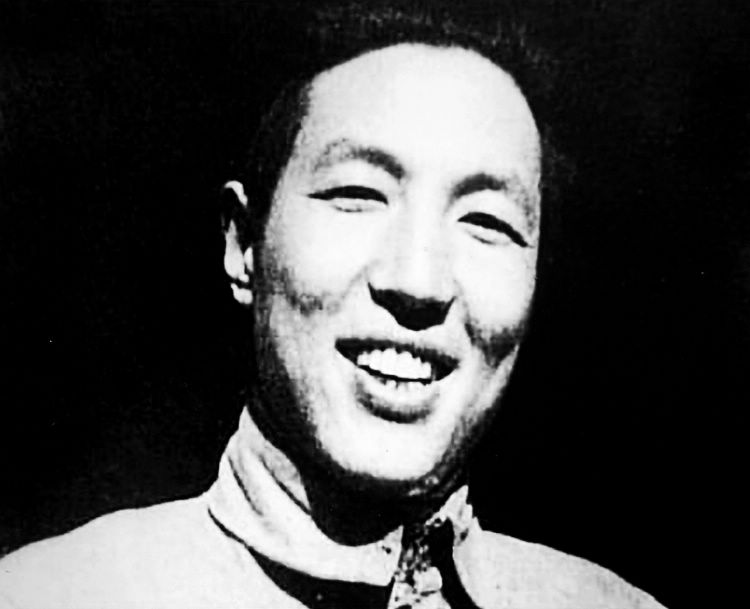 圖為《人民日報》早期工作人員李庄1949年初來到北京，后擔任人民日報社總編輯。人民網蔣建華翻拍於《人民日報》報史展。