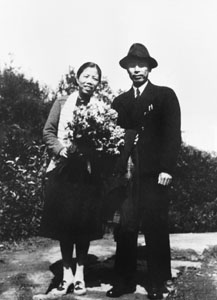 1940年8月在重慶迎來結婚十五周年紀念日。