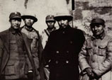1937年秋：鄧小平與周恩來、彭雪楓等在山西的合