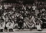 1961年5月：鄧小平、賀龍、董必武、陳毅等在北京市少年宮同孩子們一起歡度五一國際勞動節