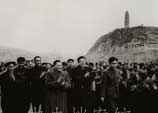 1966年4月：鄧小平回到闊別多年的延安，受到老革命根據地人民的熱情歡迎