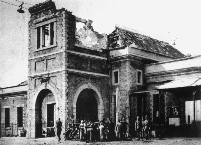 日機轟炸后的蘇州火車站