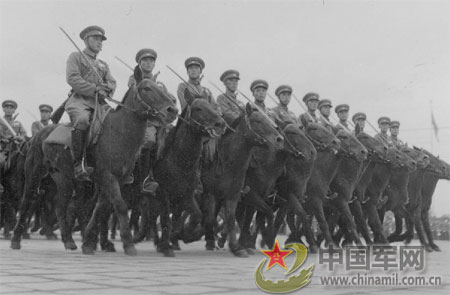 1954年騎兵部隊分列式