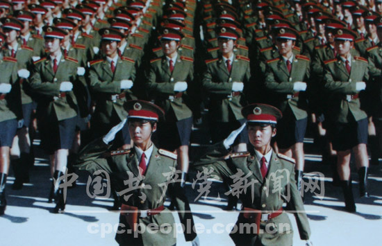 1999年國慶閱兵式上的女兵方隊
