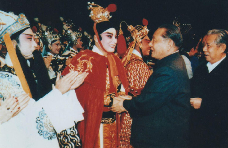 缅怀邓力群:曾陪毛泽东研读《政治经济学教科