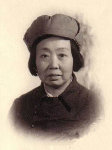 楊厚珍，1934年10月參加中央紅軍長征。長征中，因敵機轟炸負傷。