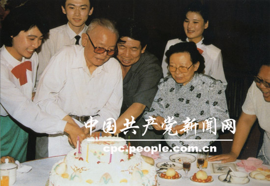 1991年6月23日，李先念在北京玉泉山度過82歲生日