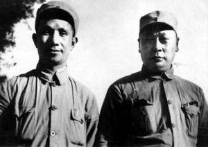 解放战争时期，陈毅（右）与粟裕（左）的合影。