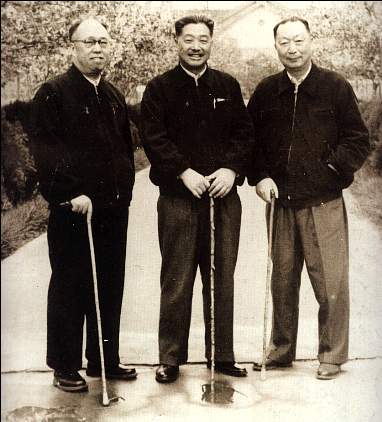 1961年，羅榮桓與賀龍、聶榮臻在成都金牛壩.