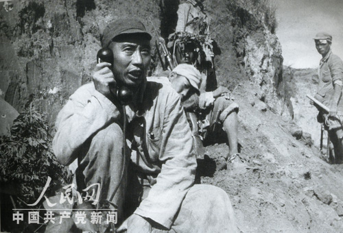 1947年，王震在定邊前線指揮戰斗