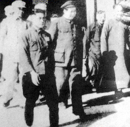 1949年9月，毛澤東與程潛（右一）、陳明仁（左一）