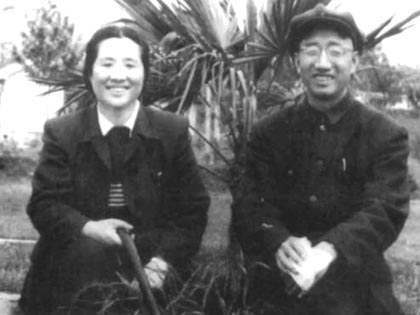 1954年，徐向前與黃杰在武漢東湖。