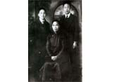 1921年4月3日羅亦農、柯慶施、周伯棣在上海外國語學社學習時的合影