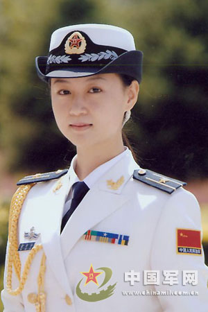 海军女军官礼服