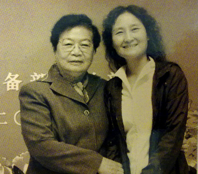作者与<em>聂荣臻</em>元帅女儿聂力合影