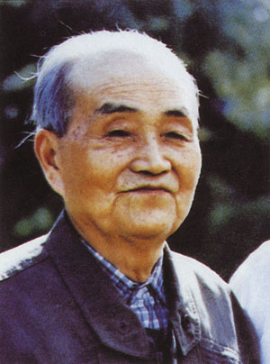 资料图片:胡乔木