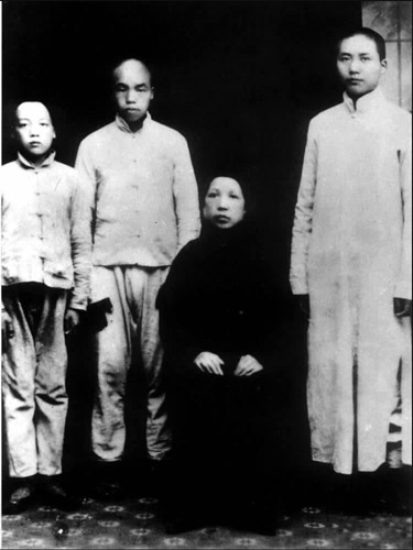 毛泽东与三弟毛泽覃激烈争吵 后悔不已