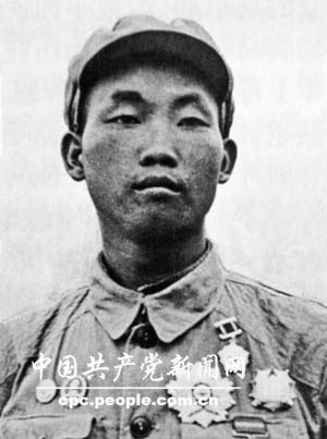 胡修道被授予一级英雄称号--中国共产党新闻