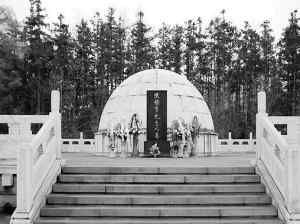 世纪回声:安庆陈独秀墓