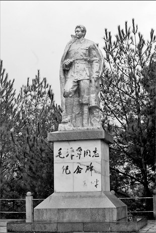 毛泽东的三弟毛泽覃在赣南